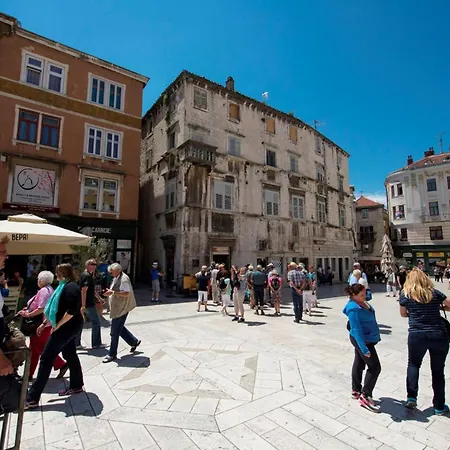 Apartment Filipovic, 3 Min Walk To The