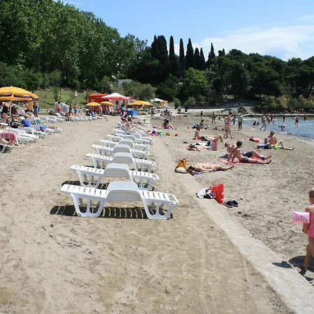 Filipovic, 3 Min Walk To The Spalato