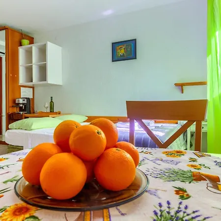 Апартаменты Filipovic, 3 Min Walk To The *